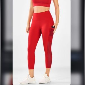 Mila High-Waisted Capri Leggings